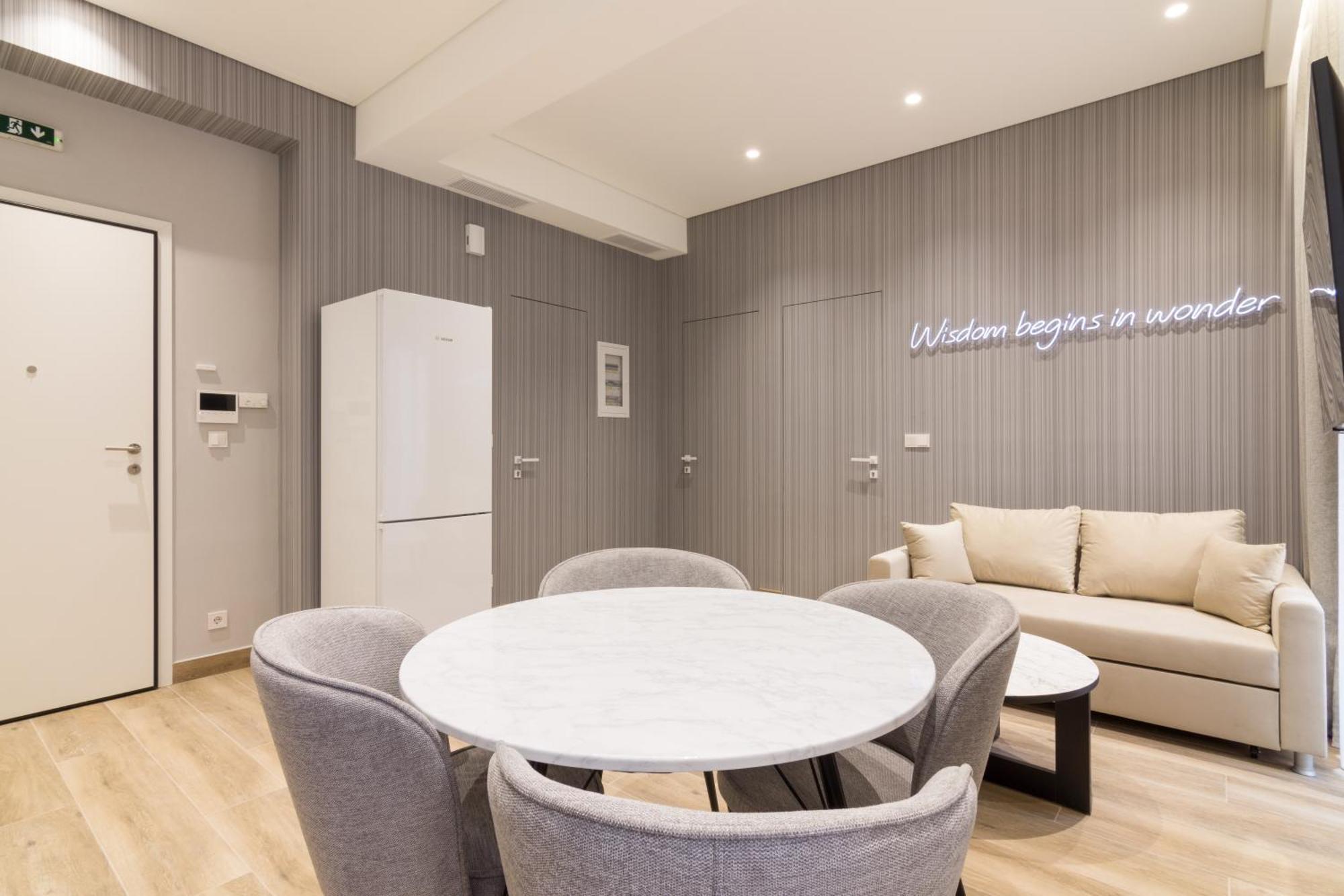 אתונה Socrates Fully Equipped Apartments With Unique Design מראה חיצוני תמונה