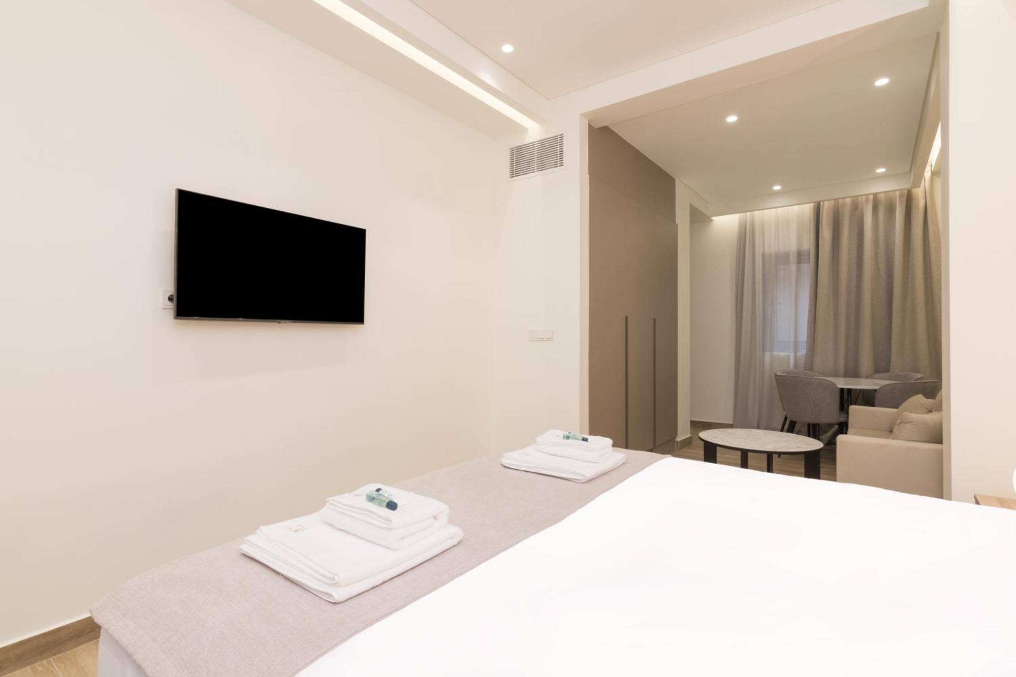 אתונה Socrates Fully Equipped Apartments With Unique Design מראה חיצוני תמונה