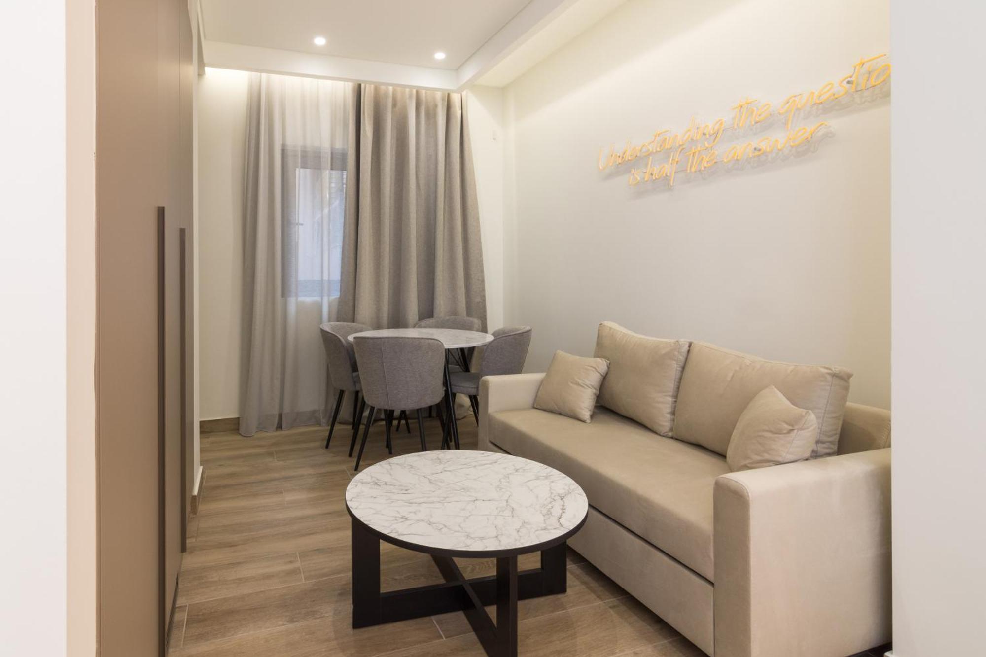 אתונה Socrates Fully Equipped Apartments With Unique Design מראה חיצוני תמונה