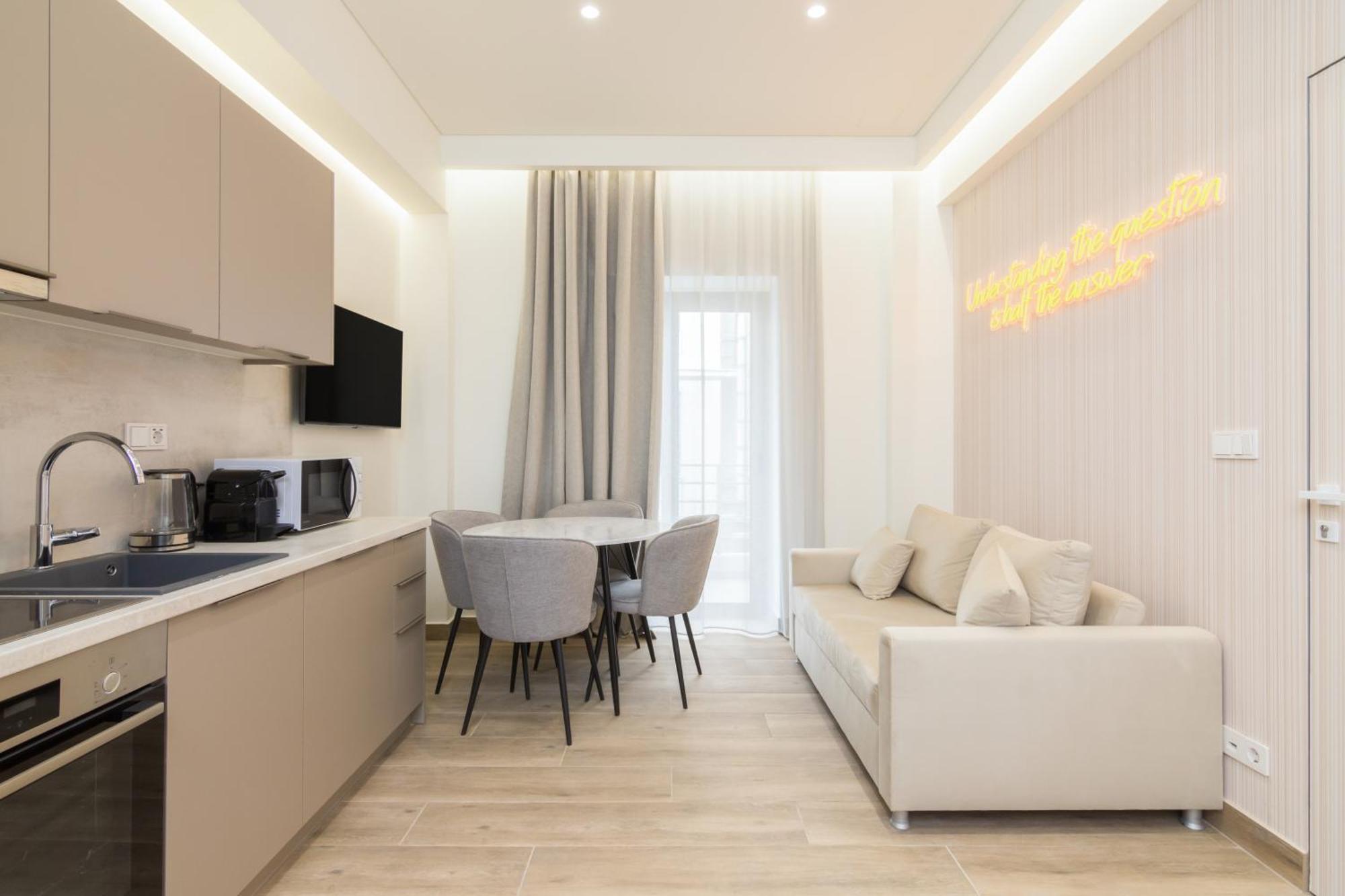 אתונה Socrates Fully Equipped Apartments With Unique Design מראה חיצוני תמונה
