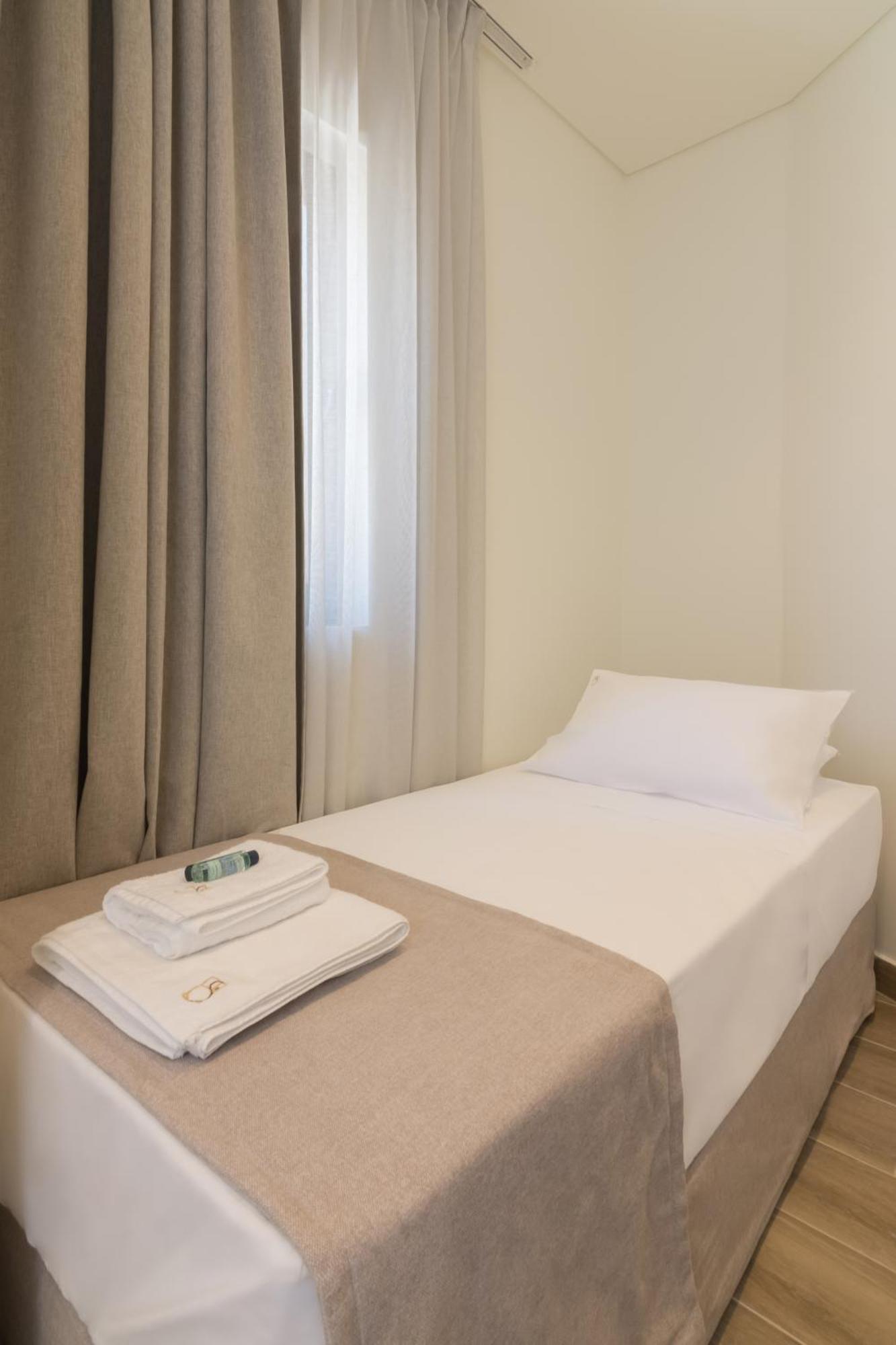 אתונה Socrates Fully Equipped Apartments With Unique Design מראה חיצוני תמונה